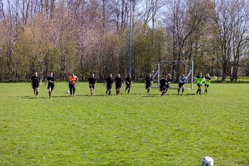 Bild 23 - Frauen SV Frisia 03 Risum Lindholm - Heider SV : Ergebnis: 8:0